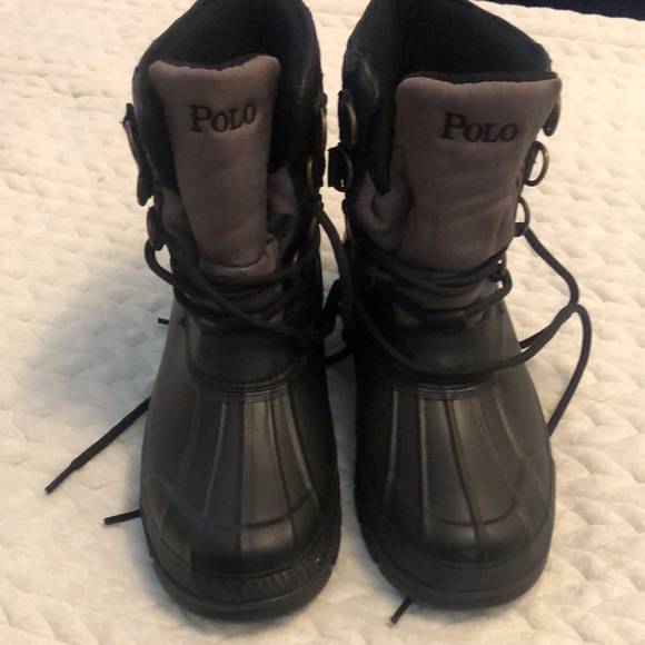 Ralph Lauren snow boots like new condition - Picture 2 of 6